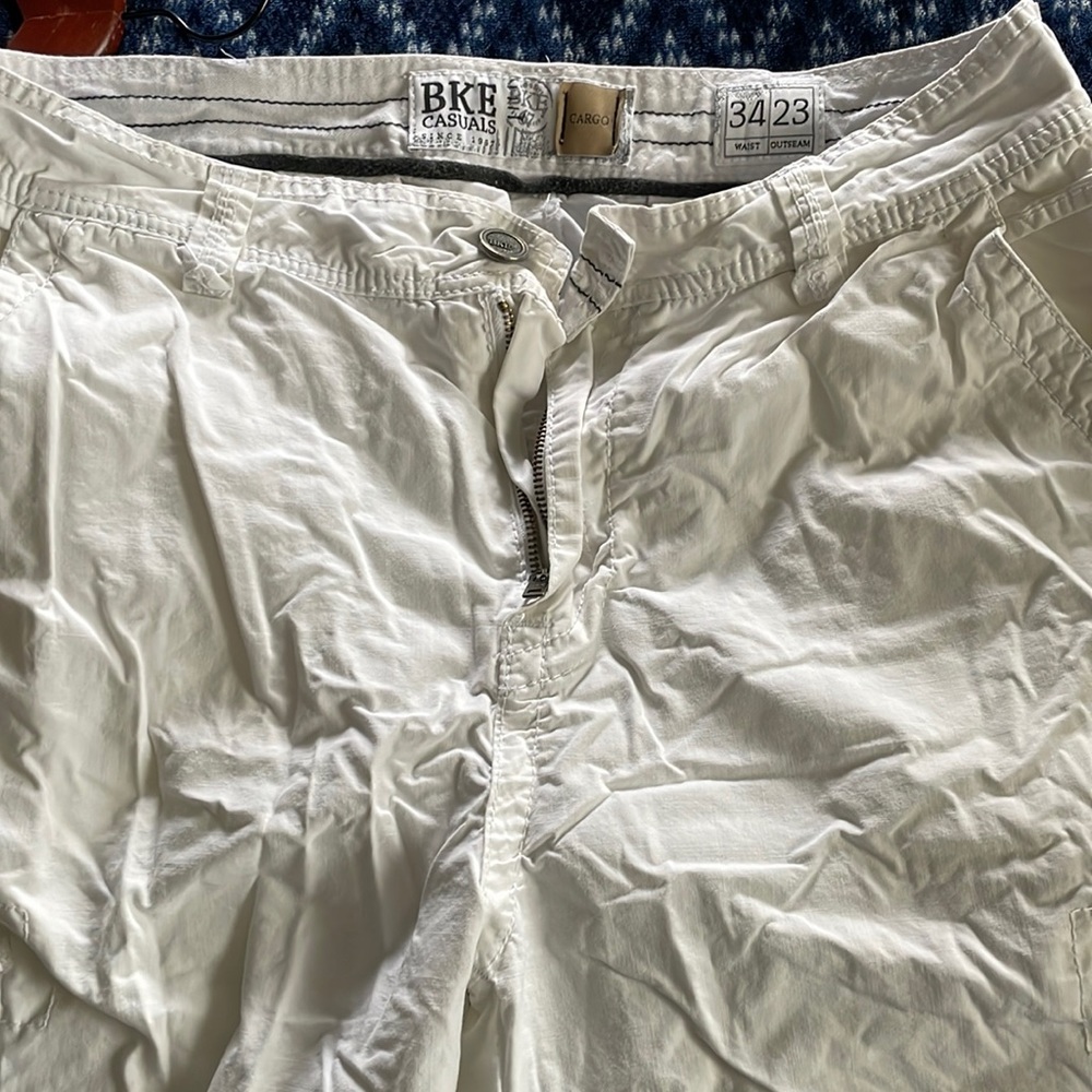 White BKE cargo shorts